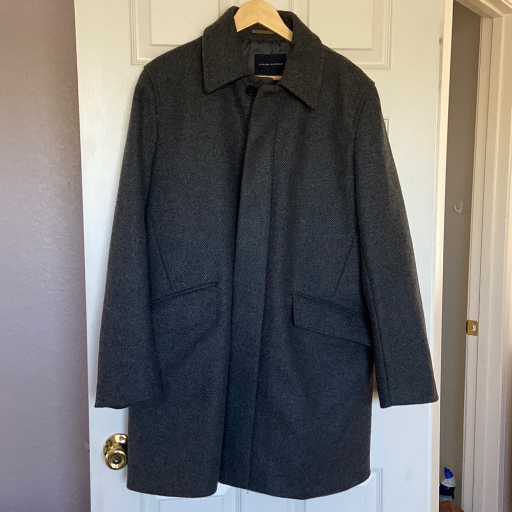Banana Republic men’s Gray wool blend coat size Medium
